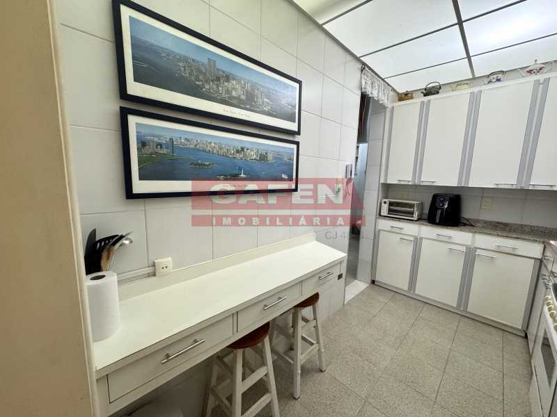 Apartamento à venda com 2 quartos, 80m² - Foto 21