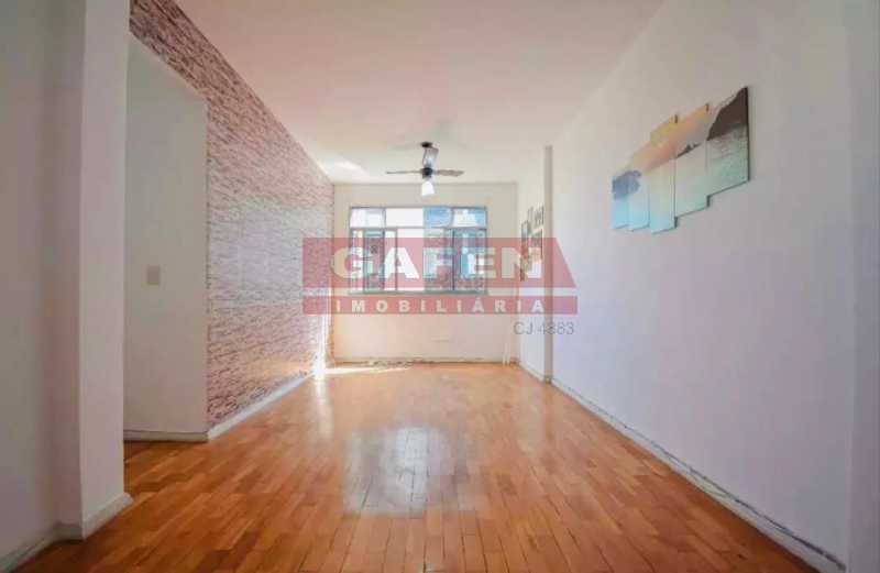 Apartamento à venda com 2 quartos, 65m² - Foto 2