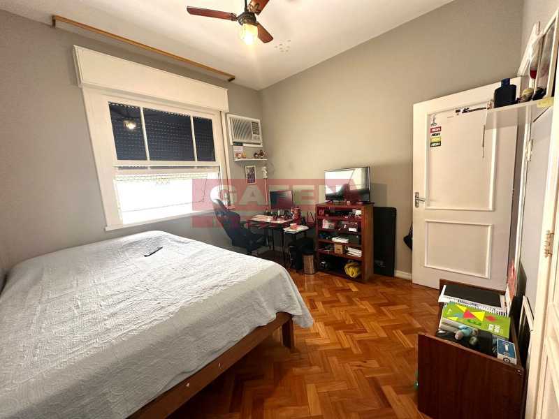 Apartamento à venda com 3 quartos, 133m² - Foto 9