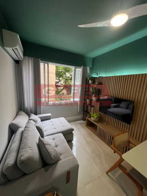 Apartamento à venda com 3 quartos, 105m² - Foto 1