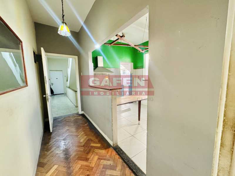 Apartamento à venda com 2 quartos, 70m² - Foto 3