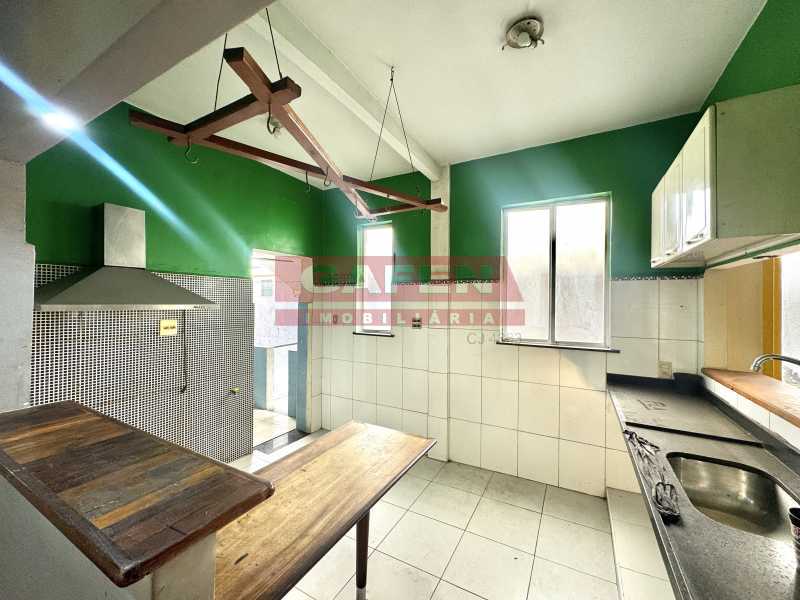 Apartamento à venda com 2 quartos, 70m² - Foto 4