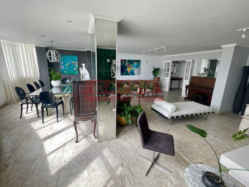 Apartamento para alugar com 4 quartos, 260m² - Foto 8