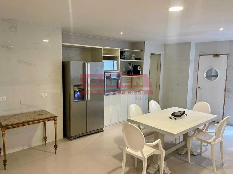 Apartamento para alugar com 4 quartos, 260m² - Foto 12