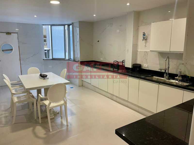 Apartamento para alugar com 4 quartos, 260m² - Foto 13