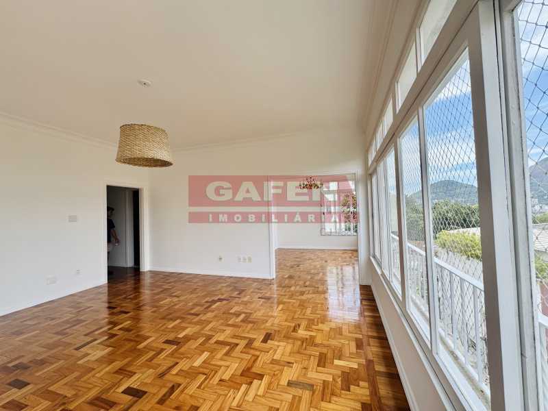 Apartamento para alugar com 3 quartos, 200m² - Foto 5