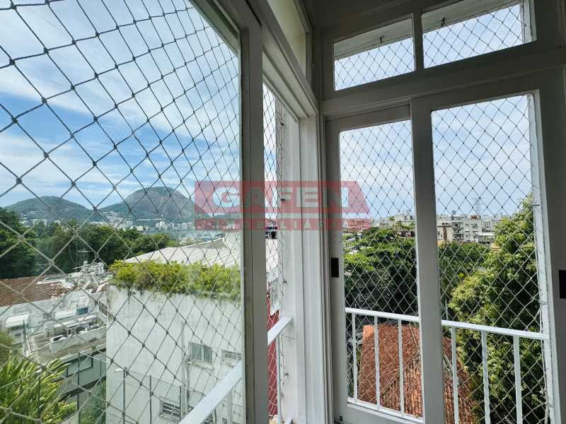 Apartamento para alugar com 3 quartos, 200m² - Foto 9