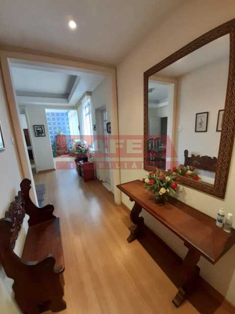 Apartamento à venda com 3 quartos, 120m² - Foto 2