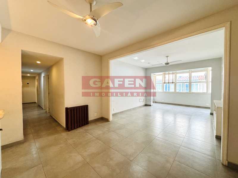 Apartamento à venda com 3 quartos, 130m² - Foto 1