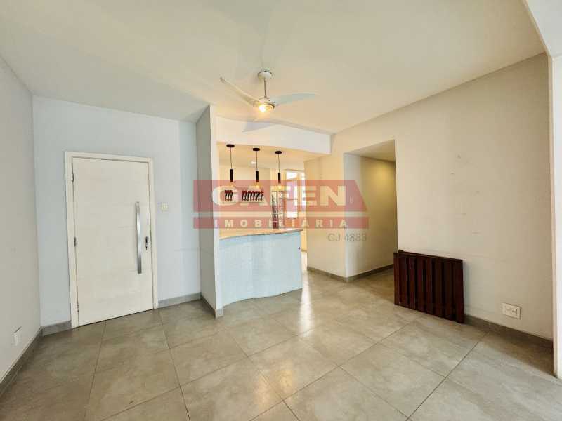 Apartamento à venda com 3 quartos, 130m² - Foto 3