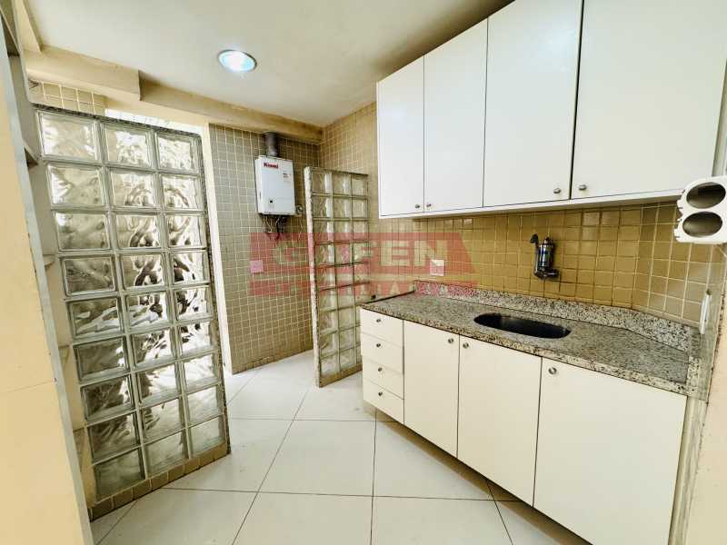 Apartamento à venda com 3 quartos, 130m² - Foto 10