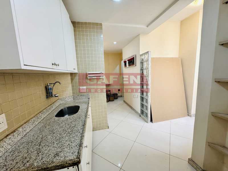 Apartamento à venda com 3 quartos, 130m² - Foto 11