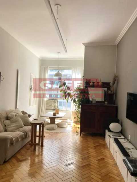 Apartamento à venda com 2 quartos, 71m² - Foto 2