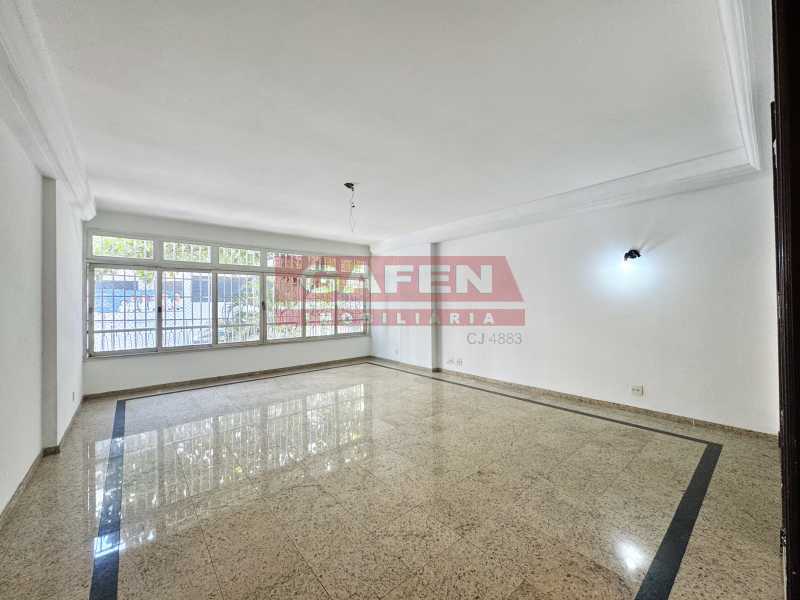 Apartamento para alugar com 3 quartos, 200m² - Foto 1