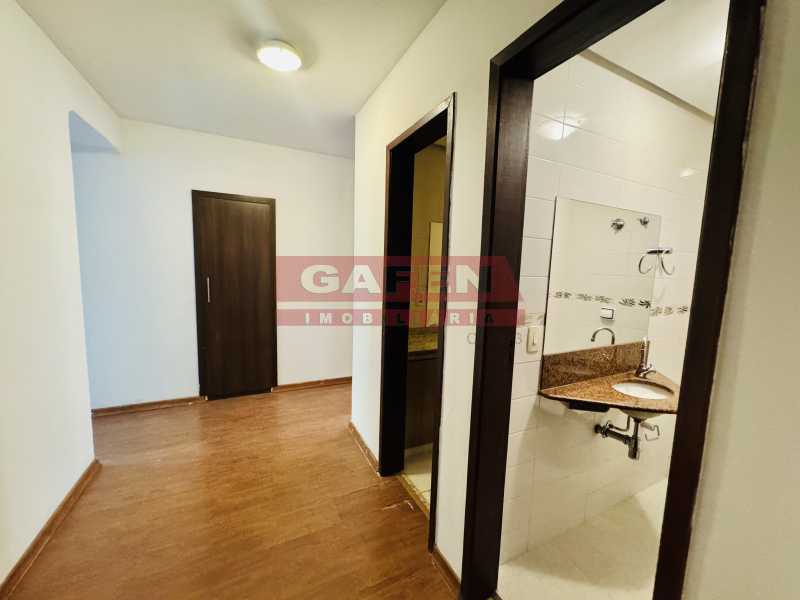 Apartamento para alugar com 3 quartos, 200m² - Foto 6