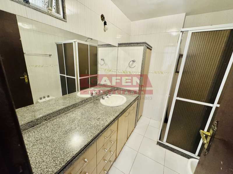 Apartamento para alugar com 3 quartos, 200m² - Foto 13