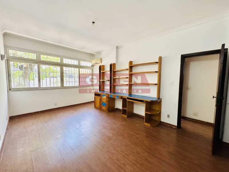 Apartamento para alugar com 3 quartos, 200m² - Foto 17