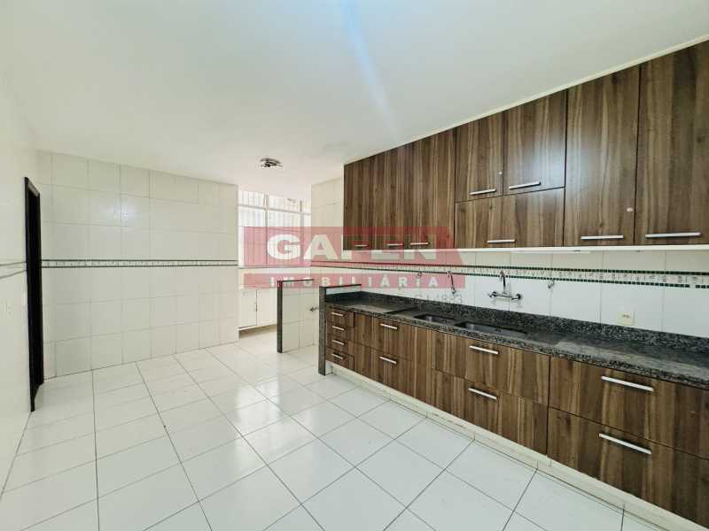 Apartamento para alugar com 3 quartos, 200m² - Foto 24