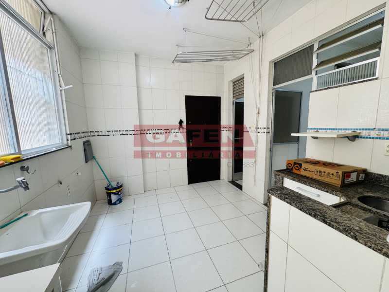 Apartamento para alugar com 3 quartos, 200m² - Foto 28