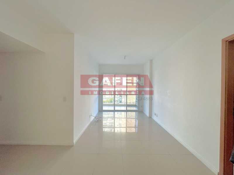 Apartamento à venda com 2 quartos, 68m² - Foto 2