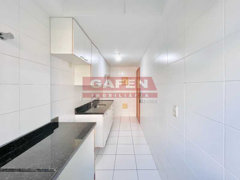 Apartamento à venda com 2 quartos, 68m² - Foto 11