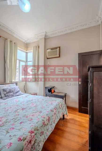 Apartamento à venda com 2 quartos, 70m² - Foto 4