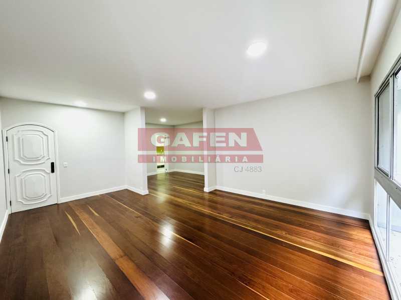 Apartamento para alugar com 3 quartos, 135m² - Foto 1