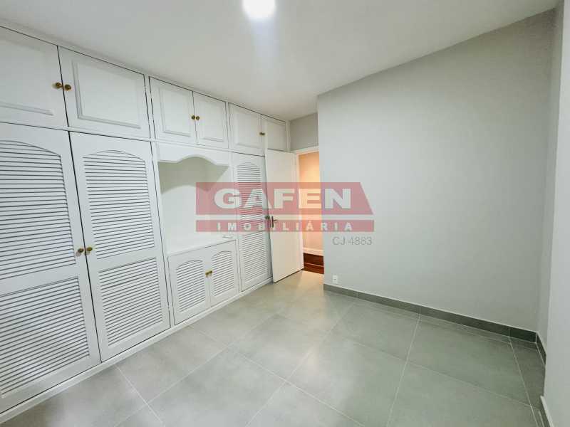 Apartamento para alugar com 3 quartos, 135m² - Foto 13