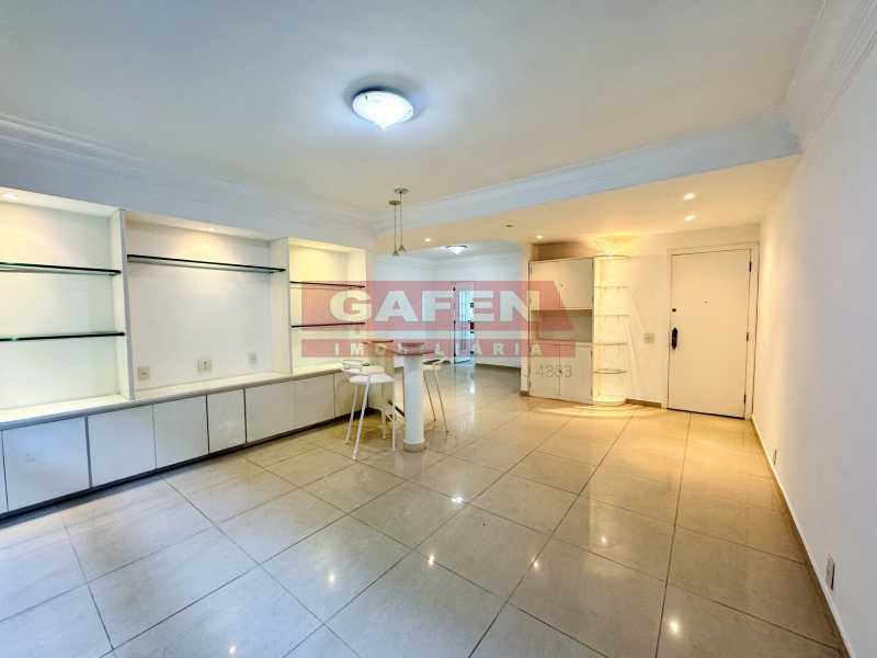 Apartamento para alugar com 3 quartos, 135m² - Foto 2