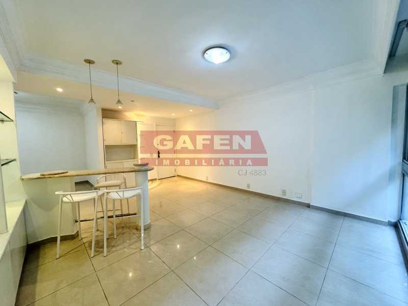 Apartamento para alugar com 3 quartos, 135m² - Foto 4