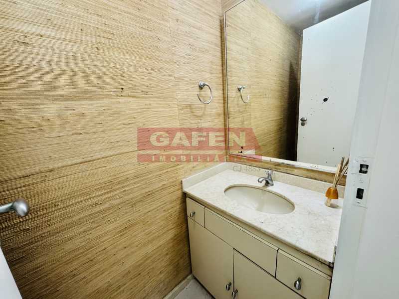 Apartamento para alugar com 3 quartos, 135m² - Foto 13