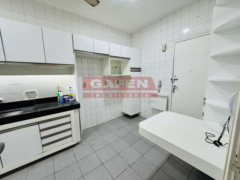Apartamento para alugar com 3 quartos, 135m² - Foto 25
