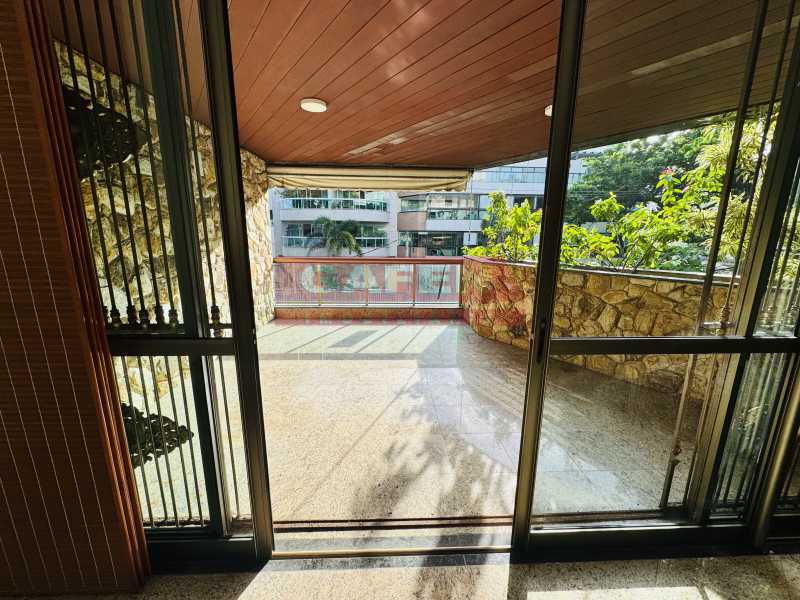 Apartamento para alugar com 4 quartos, 130m² - Foto 3