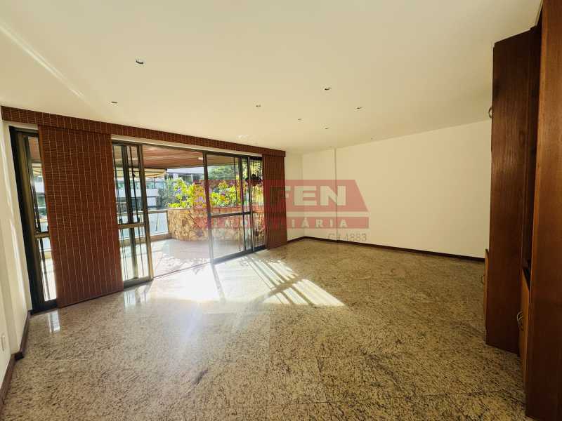 Apartamento para alugar com 4 quartos, 130m² - Foto 4