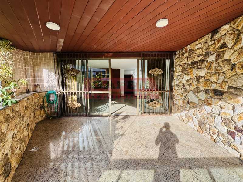 Apartamento para alugar com 4 quartos, 130m² - Foto 7
