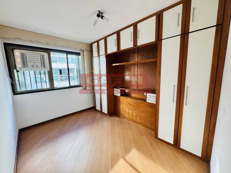 Apartamento para alugar com 4 quartos, 130m² - Foto 21