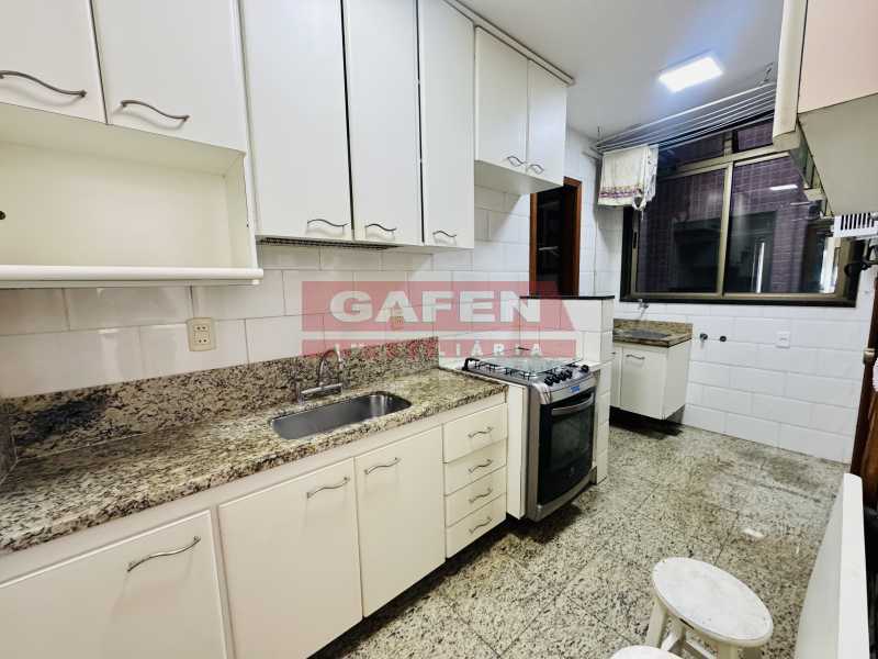 Apartamento para alugar com 4 quartos, 130m² - Foto 25