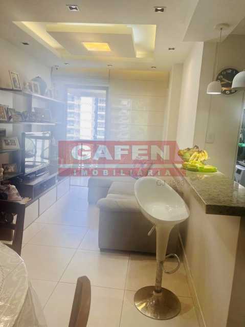 Apartamento à venda com 2 quartos, 79m² - Foto 3