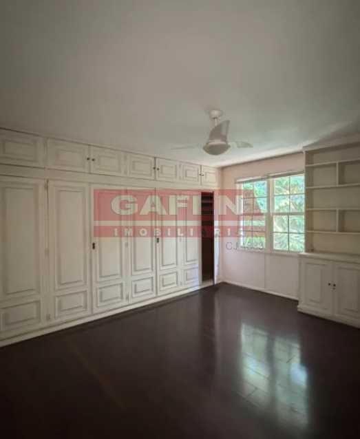 Casa à venda com 4 quartos, 350m² - Foto 18