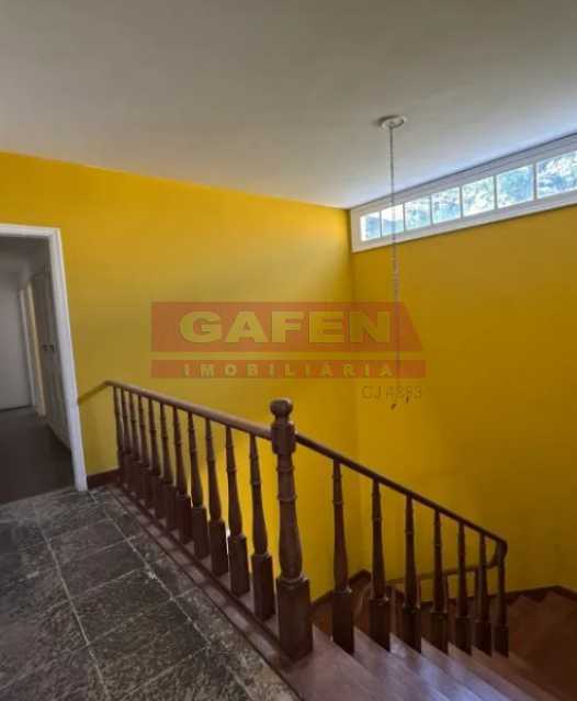 Casa à venda com 4 quartos, 350m² - Foto 14