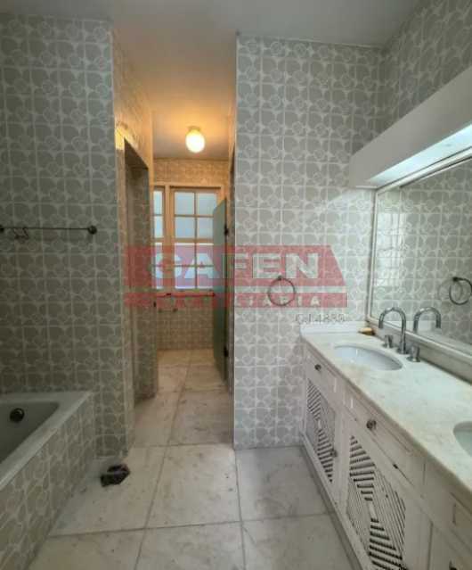 Casa à venda com 4 quartos, 350m² - Foto 27