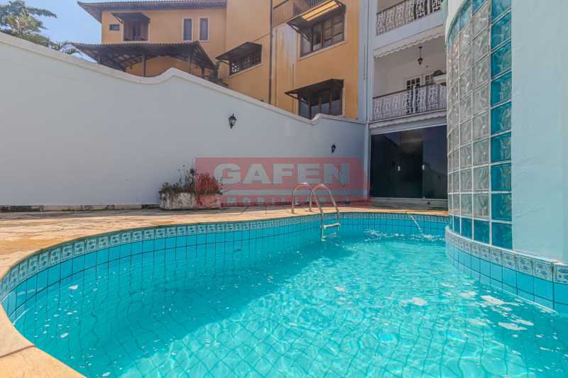 Casa de Condomínio à venda com 3 quartos, 241m² - Foto 3