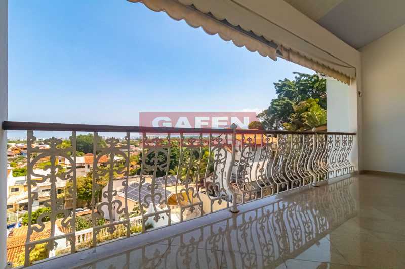 Casa de Condomínio à venda com 3 quartos, 241m² - Foto 14