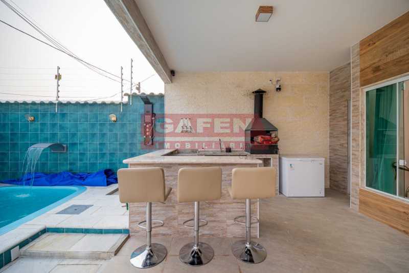 Casa, 4 quartos, 235 m² - Foto 1