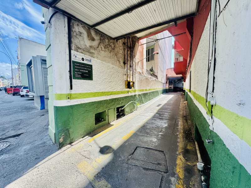 Depósito-Galpão, 1800 m² - Foto 1