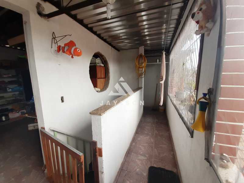 Casa à venda com 6 quartos, 135m² - Foto 28