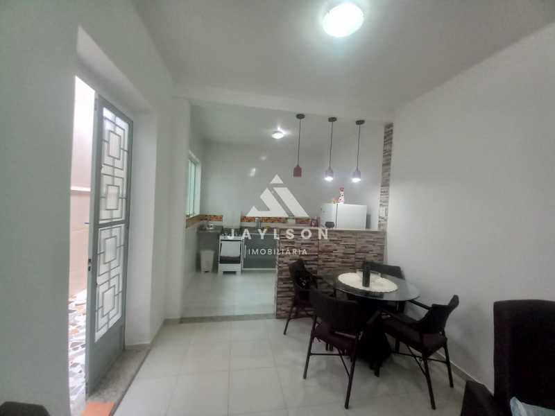 Apartamento à venda com 2 quartos, 85m² - Foto 3