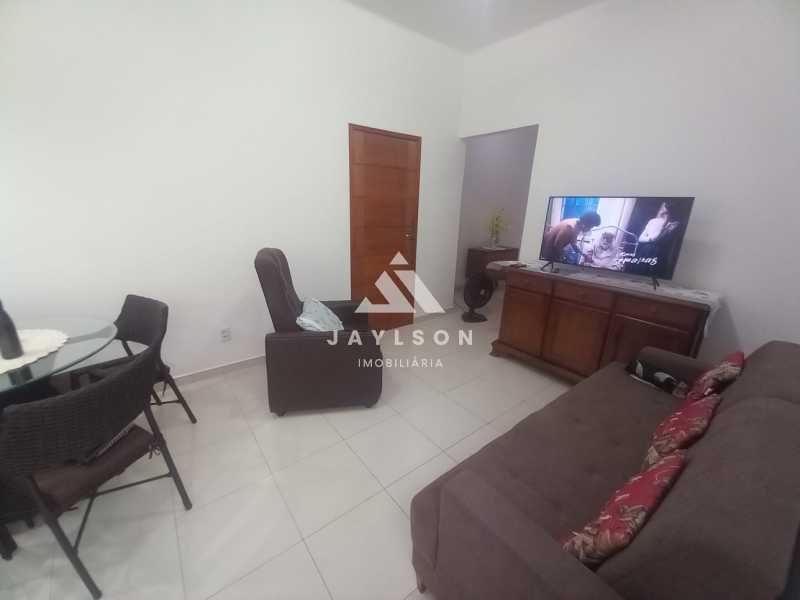 Apartamento à venda com 2 quartos, 85m² - Foto 8