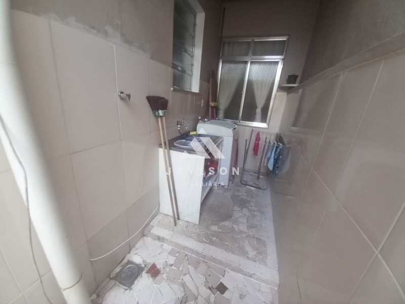 Apartamento à venda com 2 quartos, 85m² - Foto 27