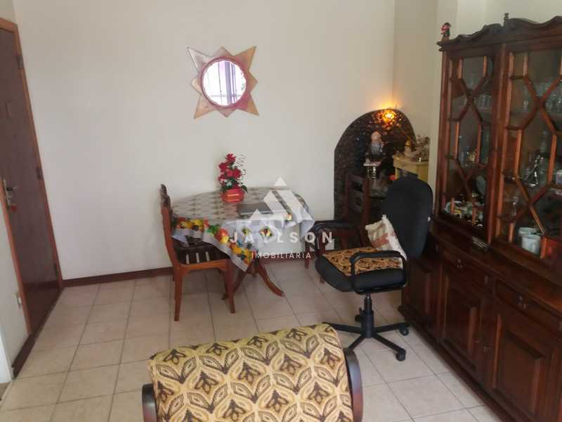 Apartamento à venda com 2 quartos, 81m² - Foto 3